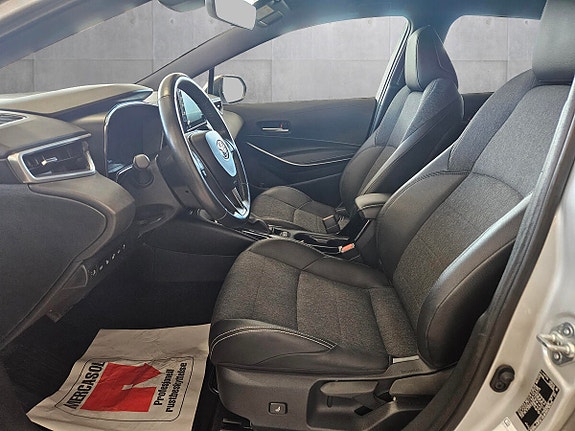 Toyota Corolla 10 of 24