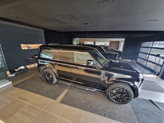 Land Rover Defender-Serie 13 of 14