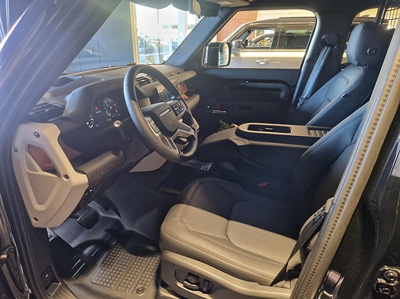 Land Rover Defender-Serie 11 of 14