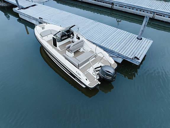 NY Yamarin 59SC m/Yamaha F-115LB2 Hvit motor