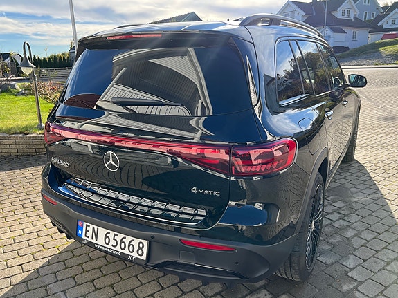 Mercedes-Benz EQB300 5 of 5