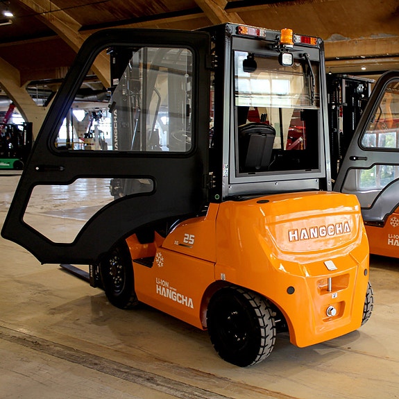 Hangcha Helt ny Lithium 2,5 tonn - Med kabin | FRI FRAKT