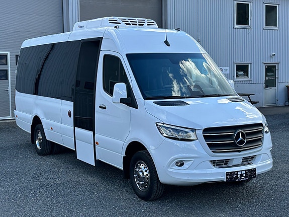 Mercedes-Benz Sprinter 519 Automat, 16+1, PÅ LAGER!! Bussdør bak, Led, 10,25`` skjerm, Tre rullestoler, To dieselvarmere, Stor AC , MYE utstyr!