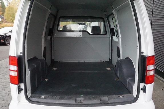 Volkswagen Caddy Maxi 15 of 18