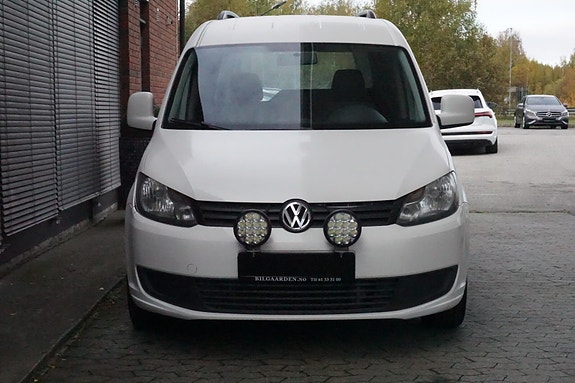 Volkswagen Caddy Maxi 2 of 18