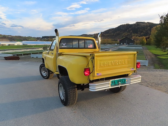 Chevrolet K20 8 of 30