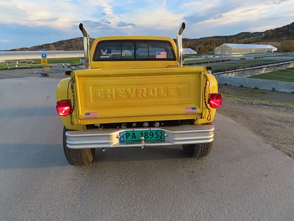 Chevrolet K20 7 of 30