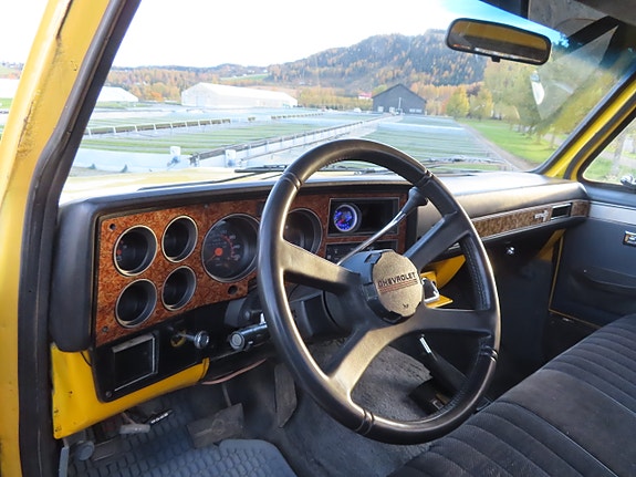 Chevrolet K20 24 of 30