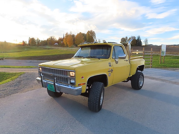 Chevrolet K20 3 of 30
