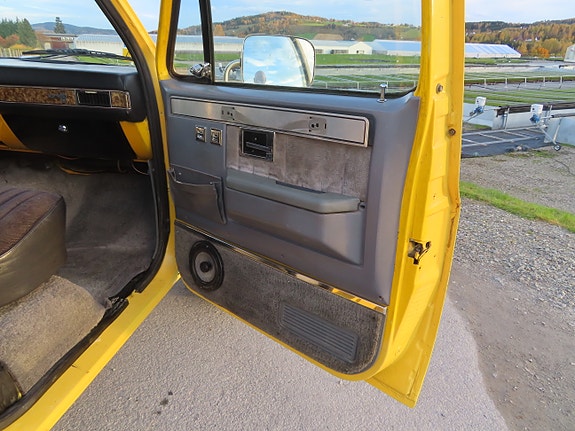 Chevrolet K20 20 of 30