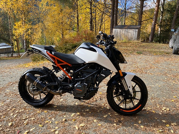 KTM 125 Duke 4 of 10