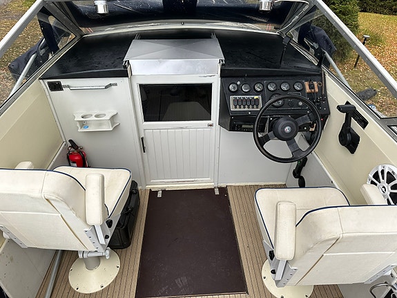 Fjord 21 DC (23ft) 4 of 5