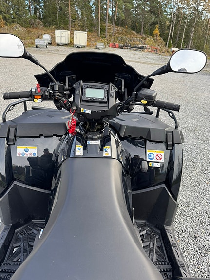 Polaris Sportsman 570 EFI Black Edition 2 of 12