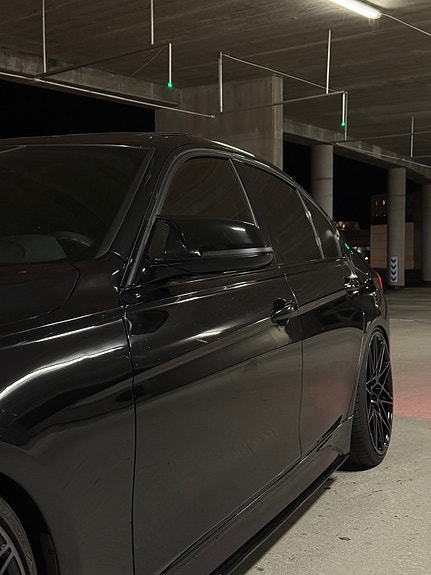 BMW 335i 23 of 27