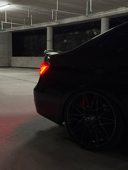 BMW 335i 20 of 27