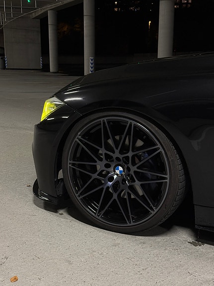 BMW 335i 14 of 27
