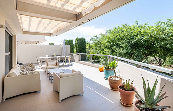 Moderne og romslig leilighet med stor terrasse og eksklusive fellesfasiliteter
