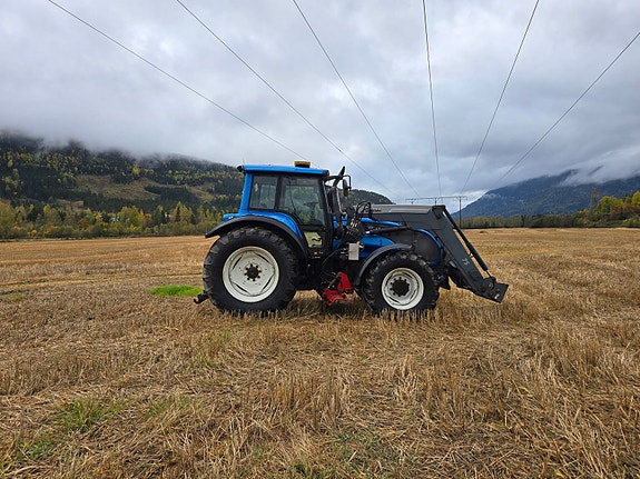 Valtra T190 med underliggende skjær 2007, kr 530 000,-