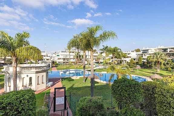 Renovert leilighet nær Puerto Banús | 3 soverom og hele 80 m² terrasse