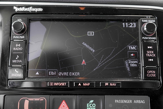 Mitsubishi Outlander 25 of 29