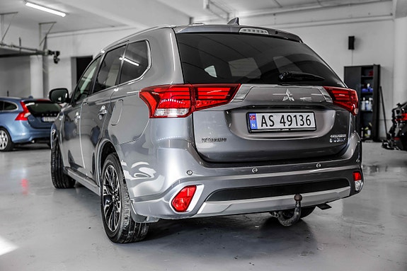Mitsubishi Outlander 12 of 29
