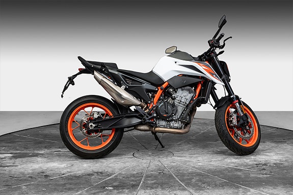 KTM 890 Duke R 2 of 14