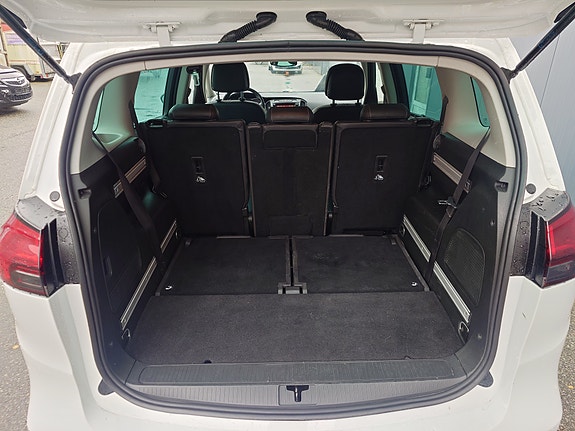 Opel Zafira Tourer 19 of 20