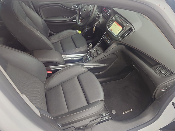 Opel Zafira Tourer 18 of 20