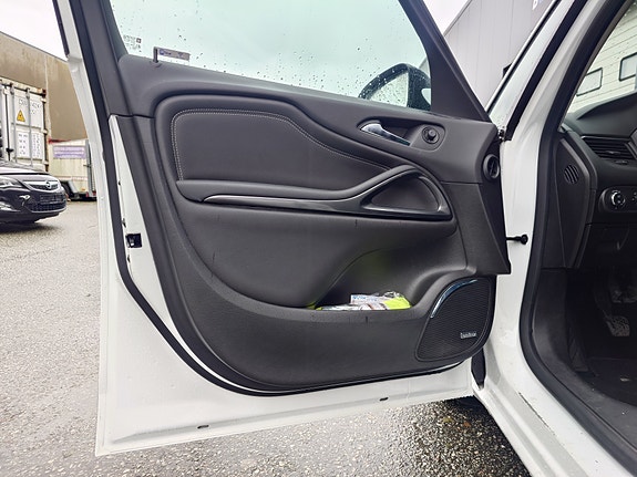 Opel Zafira Tourer 8 of 20
