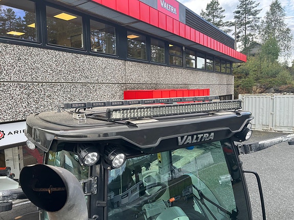 Valtra S394 m/twintrac 2018, kr 1 199 000,-
