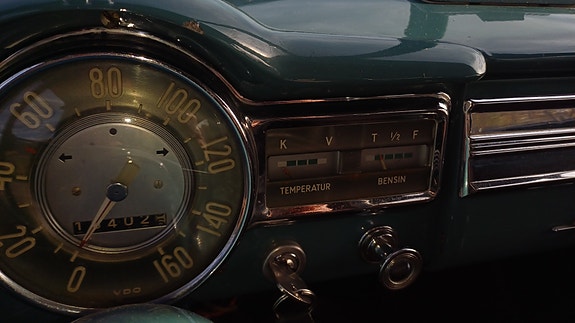 Volvo PV 15 of 19