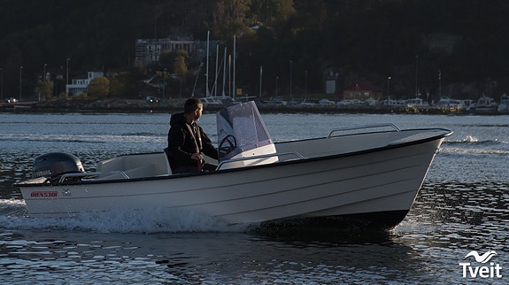 Øien 530F m/Yamaha F40 hk Inkl teinehaler og kartplotter 4 of 7