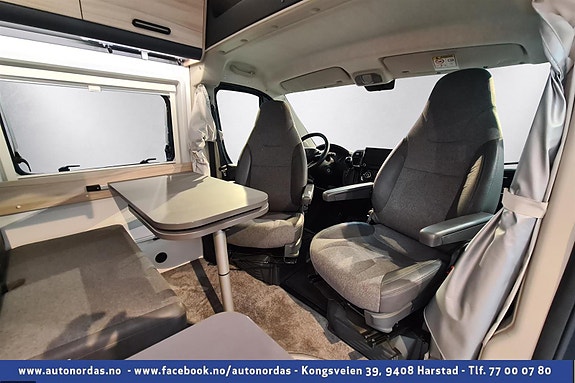  Romslig sittegruppe