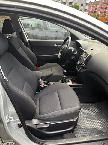 Hyundai i30 5 of 9