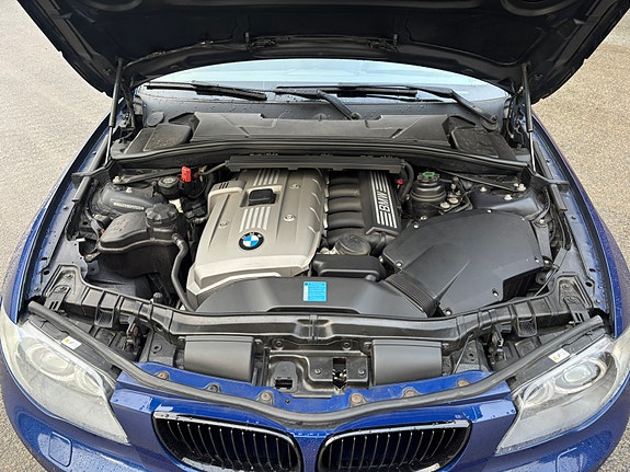 BMW 130i 19 of 30