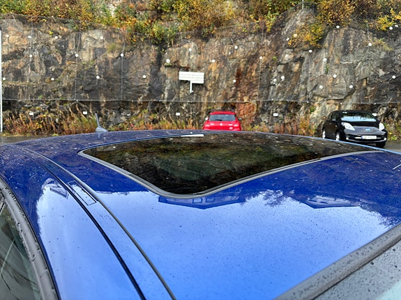 BMW 130i 11 of 30