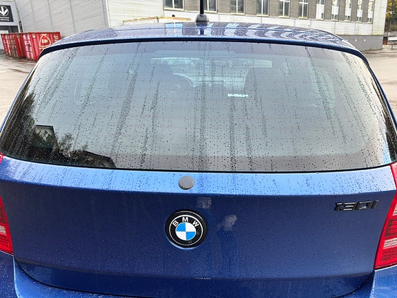 BMW 130i 14 of 30