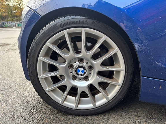 BMW 130i 17 of 30