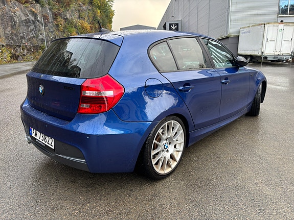 BMW 130i 5 of 30