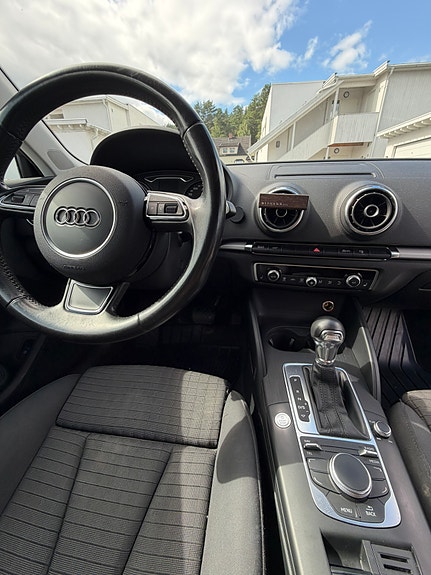 Audi A3 8 of 14