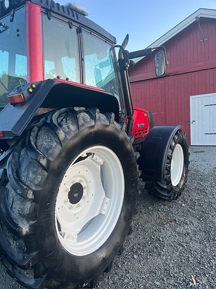 Valtra 6850, 4 WD 1999, kr 319 000,-