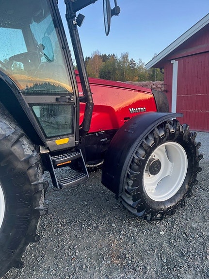 Valtra 6850, 4 WD 1999, kr 319 000,-
