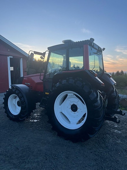 Valtra 6850, 4 WD 1999, kr 319 000,-