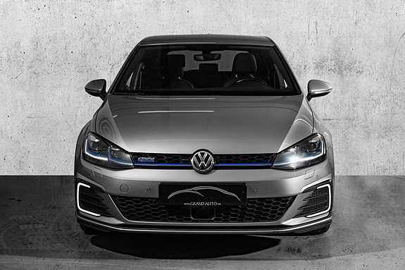 Volkswagen Golf VII 3 of 26