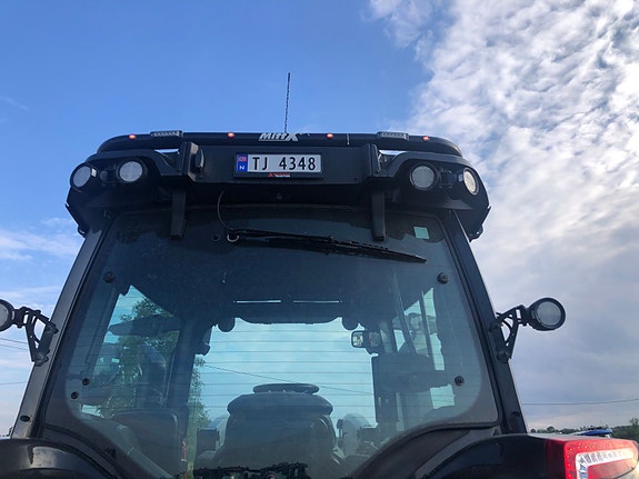 Valtra T235DST, GPS forberedt, Front.hyd, Mittx bøyle 2023, kr 1 895 000,-