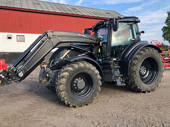 Valtra T235DST, GPS forberedt, Front.hyd, Mittx bøyle 2023, kr 1 895 000,-