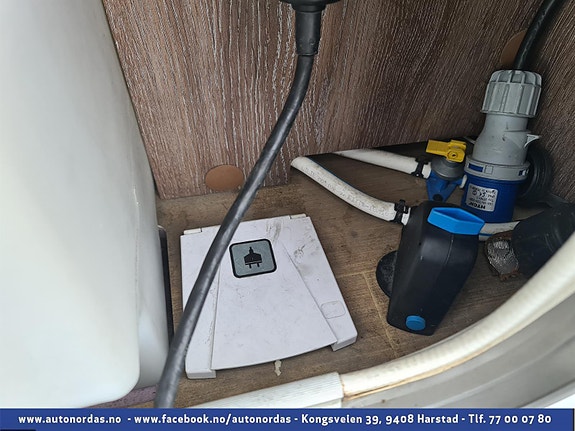  Frostsikring og tilkobling for 230v i luke