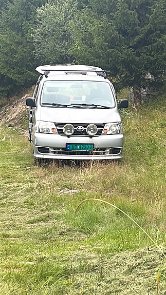 Toyota HiAce 5 of 10
