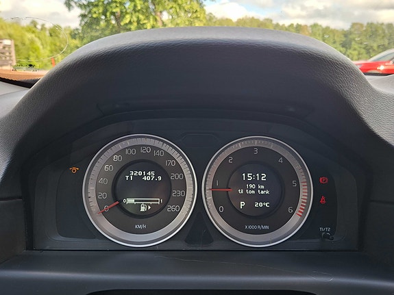Volvo V70 14 of 30