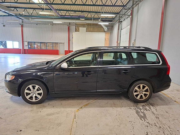 Volvo V70 8 of 30